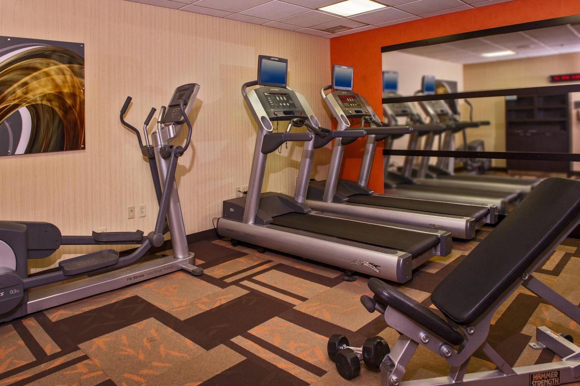 מלון Dumbarton Courtyard By Marriott Richmond West מראה חיצוני תמונה